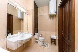 Квартира Almateya. Апартаменты 4-местный Крещатик 23 12