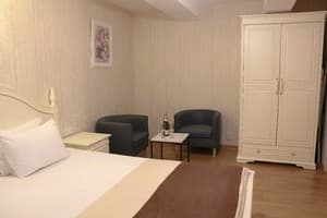 Квартира BestKievApartment. Студио двухместный  4