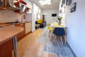 Квартира Home Hotel на Подоле ул. Волошская, 51/27. Апартаменты 4-местный Двухкомнатная на ул. Волошская, 51/27 6