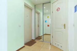 Квартира Home-Hotel на левом берегу ул. Митрополита Андрея Шептицкого, 1-а. Апартаменты трехместный ул.Шептицкого 1-а 8