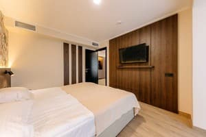 Гостинично-ресторанный комплекс Mayak Resort. Семейный двухместный  3