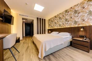 Гостинично-ресторанный комплекс Mayak Resort. Стандарт двухместный  1