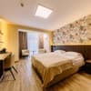 Гостинично-ресторанный комплекс Mayak Resort. Стандарт двухместный  2