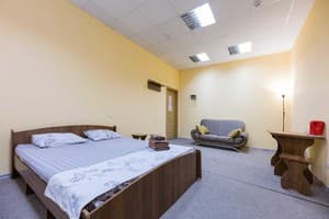 Возле Бессарабки на ул. Кропивницкого 3