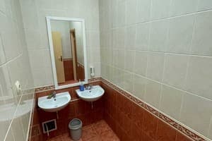 Хостел uaHOSTEL. Место в женском 4-местном номере  11