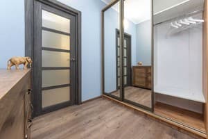 в новом доме на Оболони 14